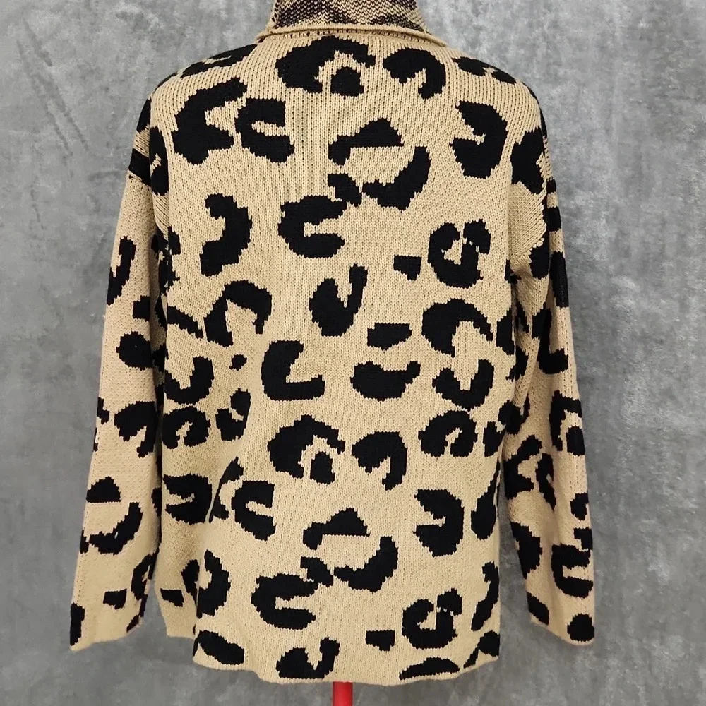 DKNY Animal print turtle neck knit sweater size small - Picture 4 of 12